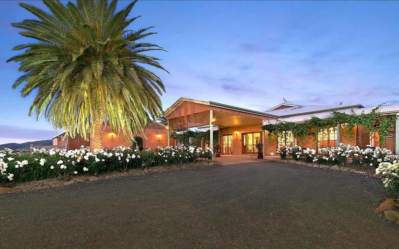 Strathearn Park Lodge Скоун Екстериор снимка